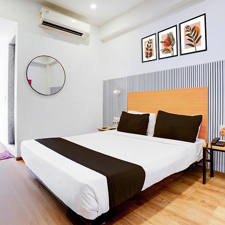 Townhouse Khar The Habitat 호텔 뭄바이 외부 사진