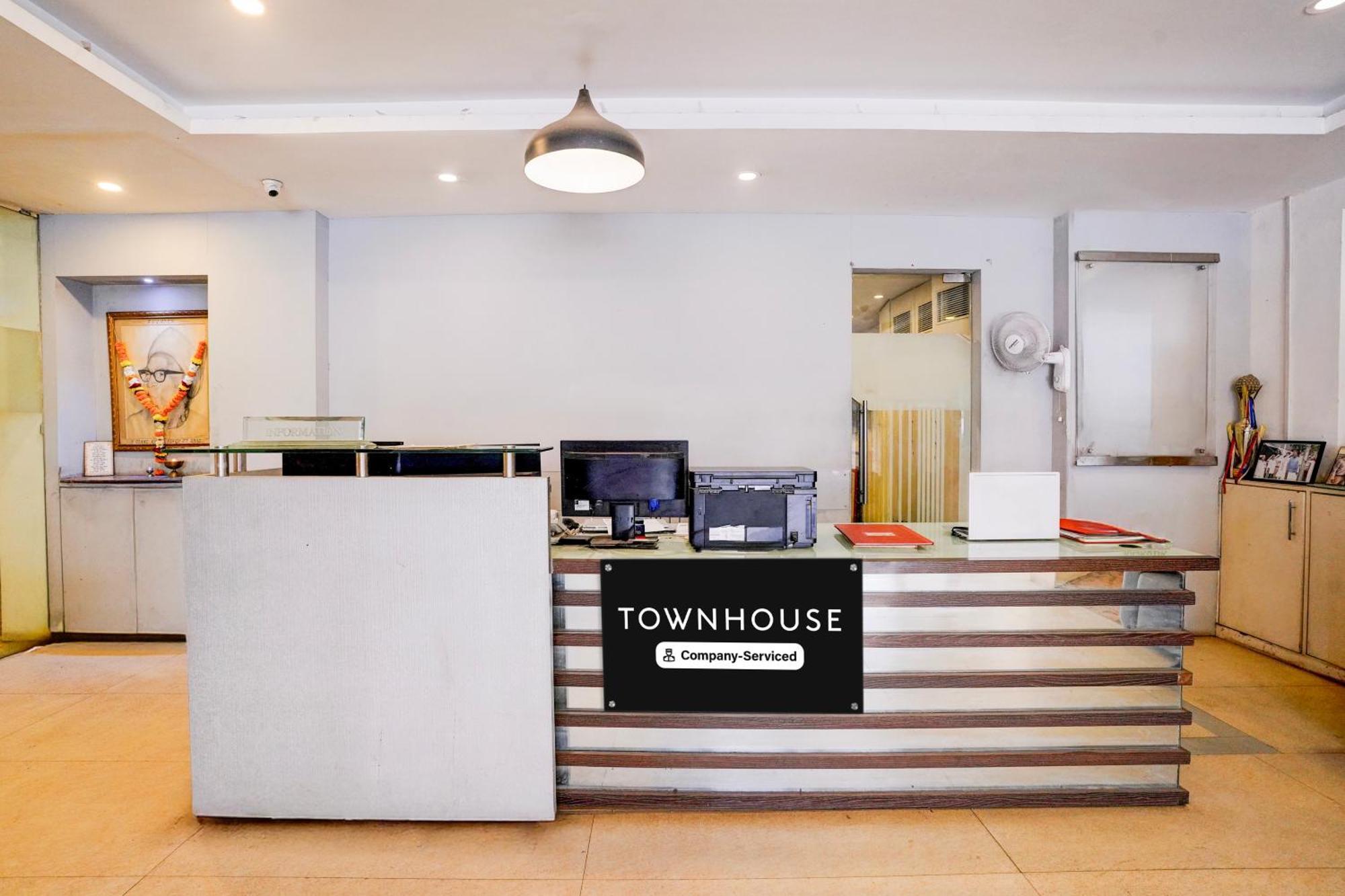 Townhouse Khar The Habitat 호텔 뭄바이 외부 사진
