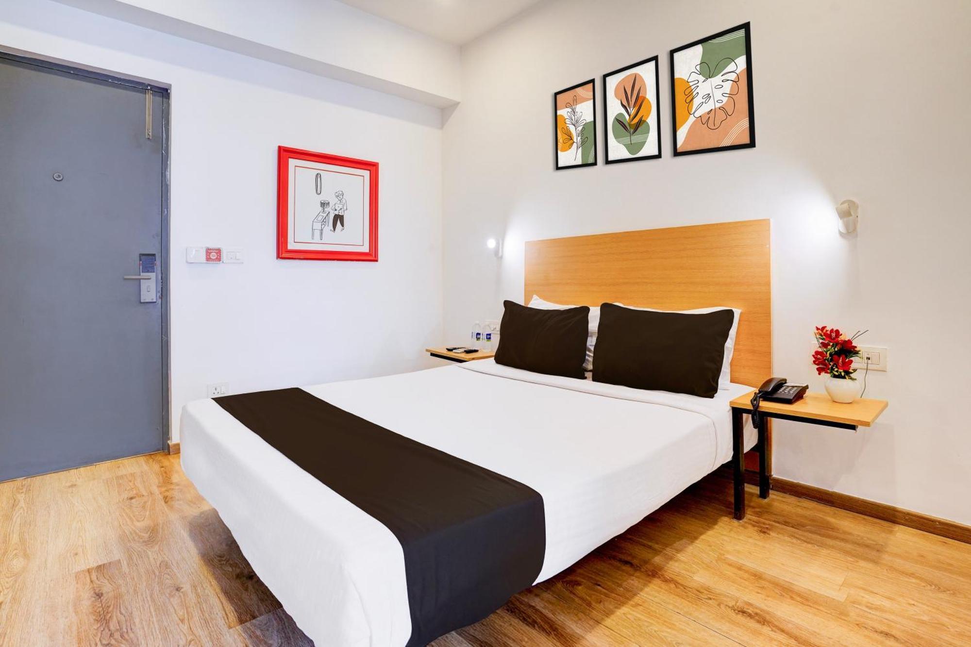 Townhouse Khar The Habitat 호텔 뭄바이 외부 사진